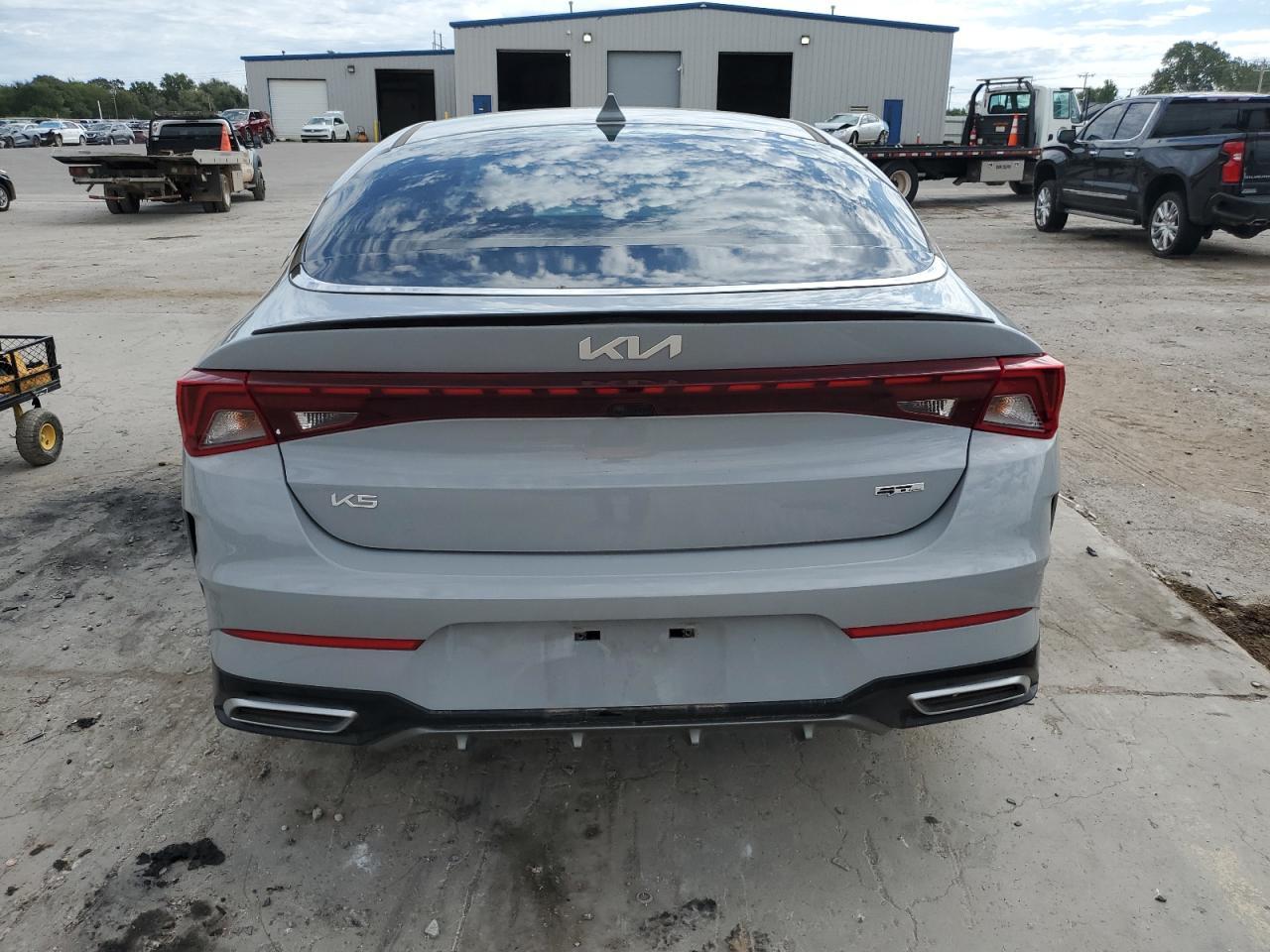 2024 KIA K5