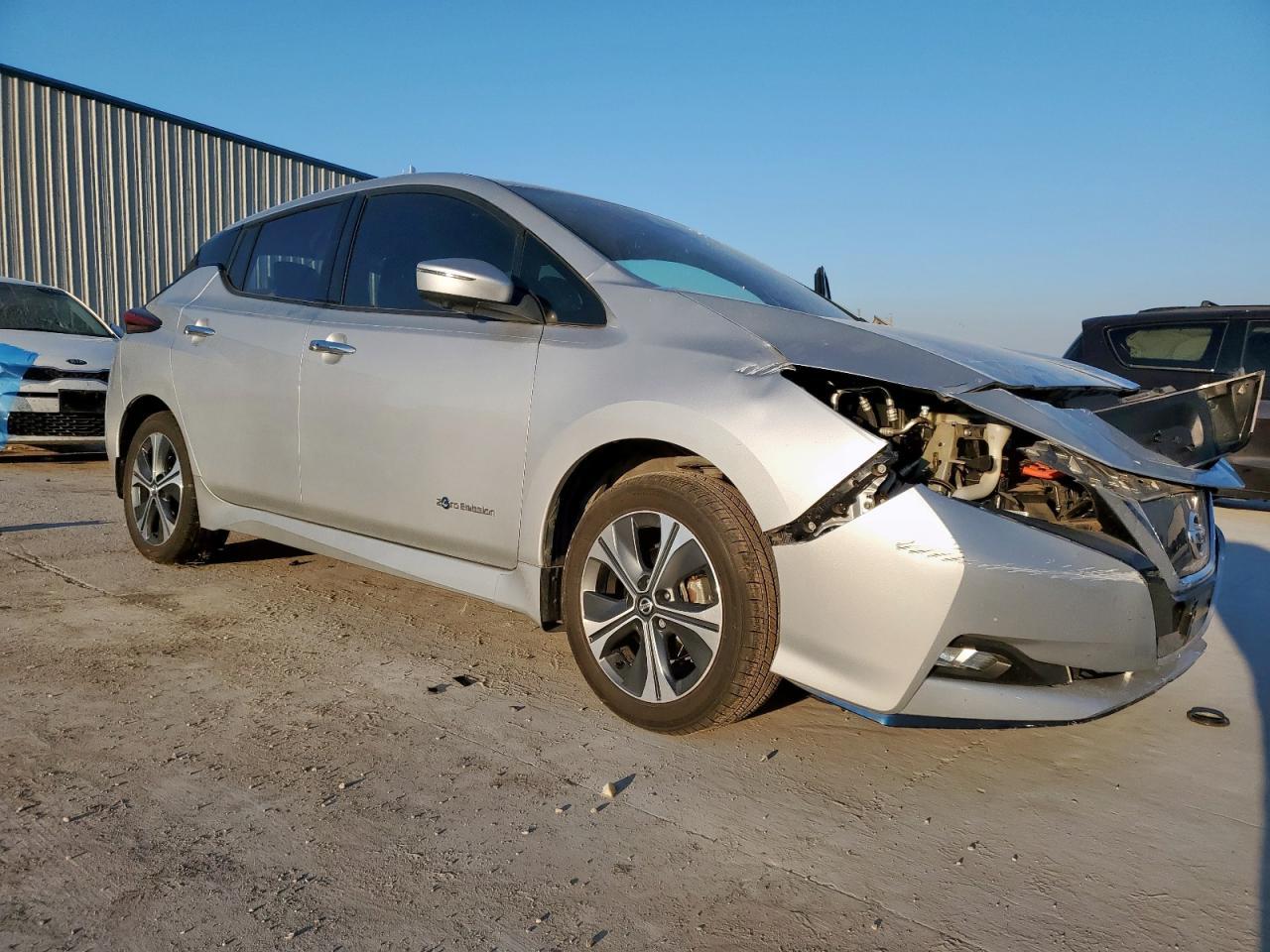 2019 NISSAN LEAF