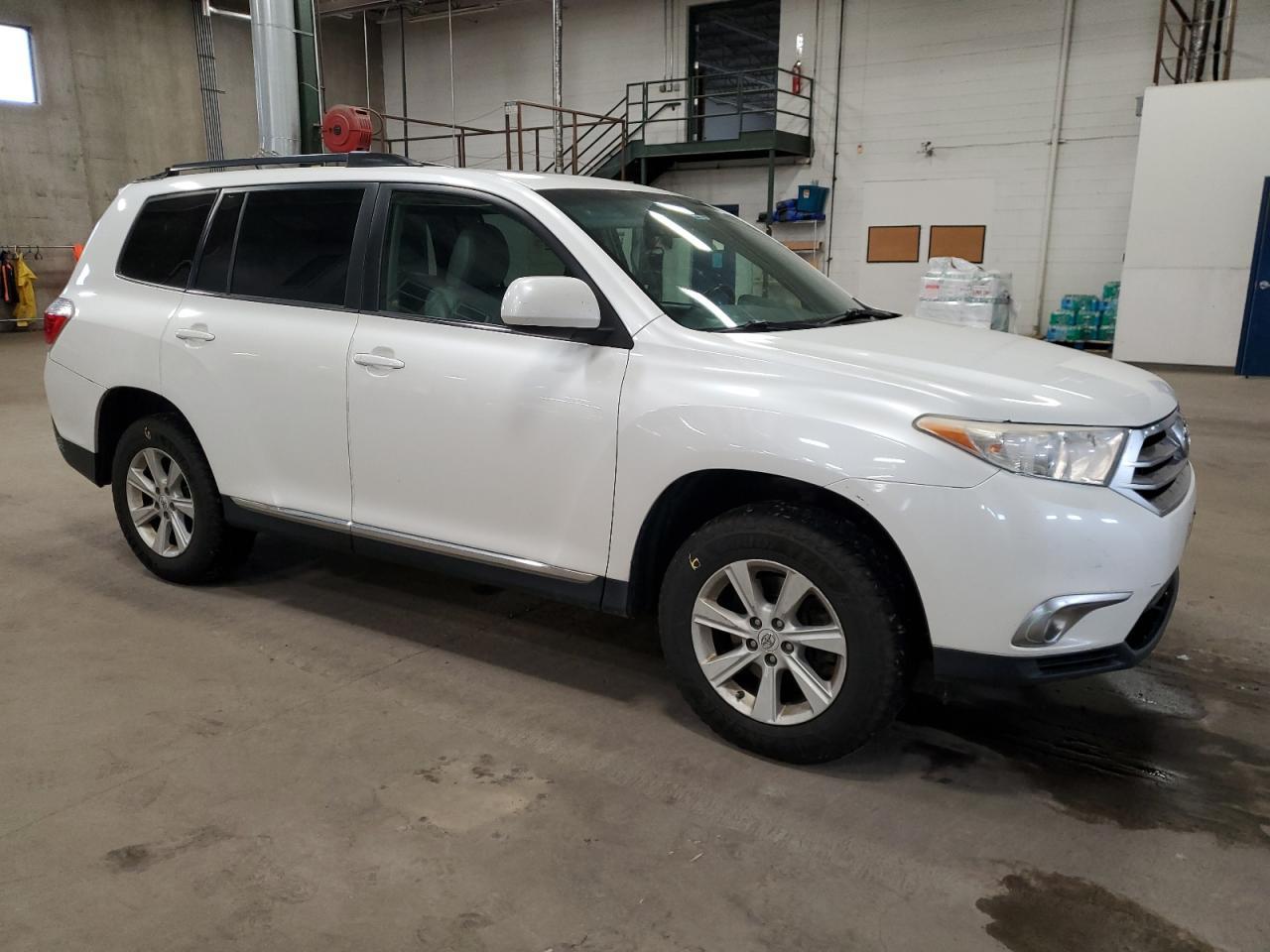 2011 TOYOTA HIGHLANDER