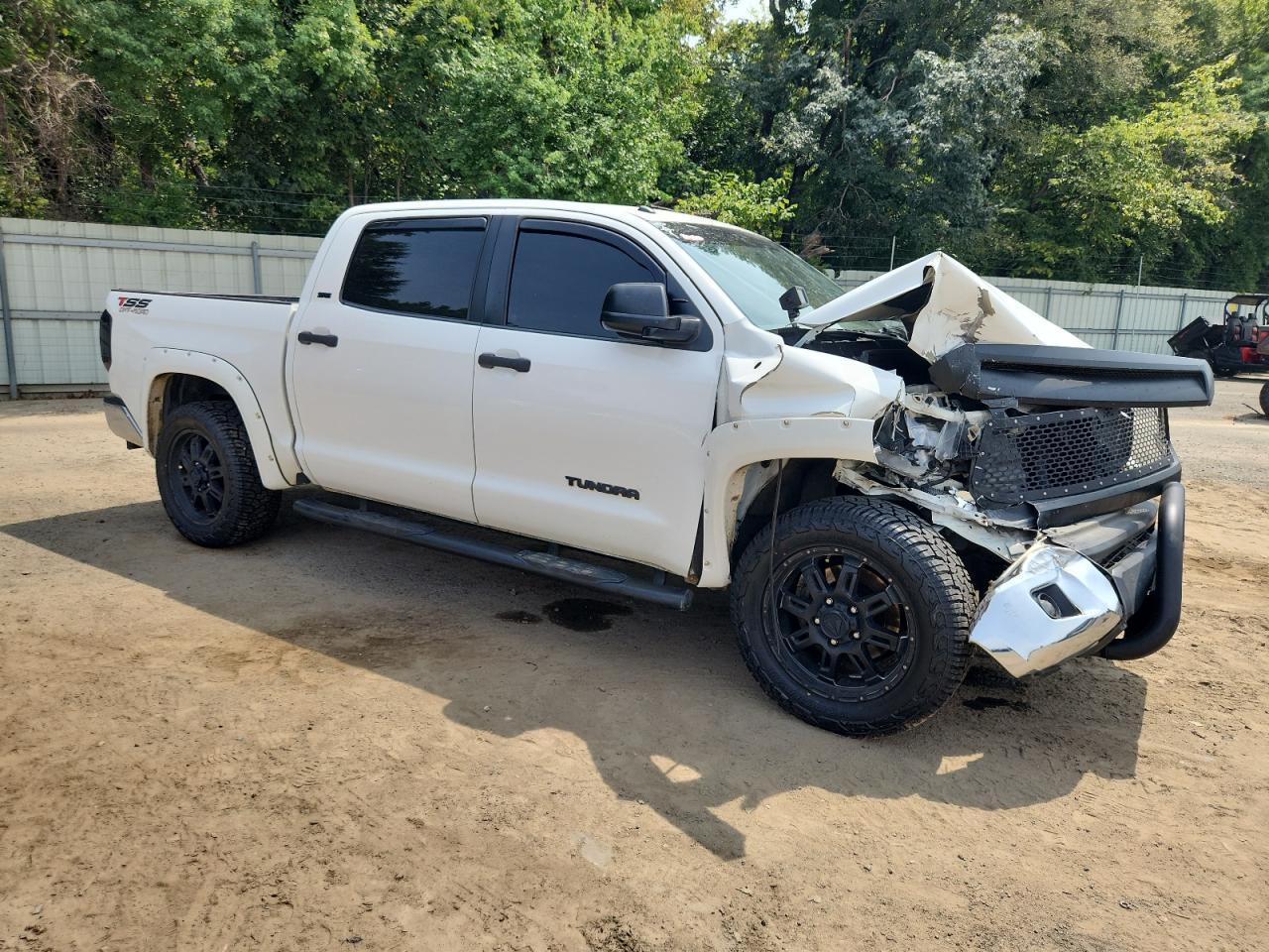 2016 TOYOTA TUNDRA