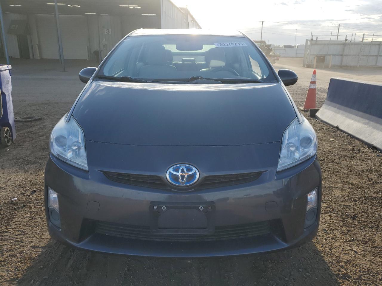 2011 TOYOTA PRIUS