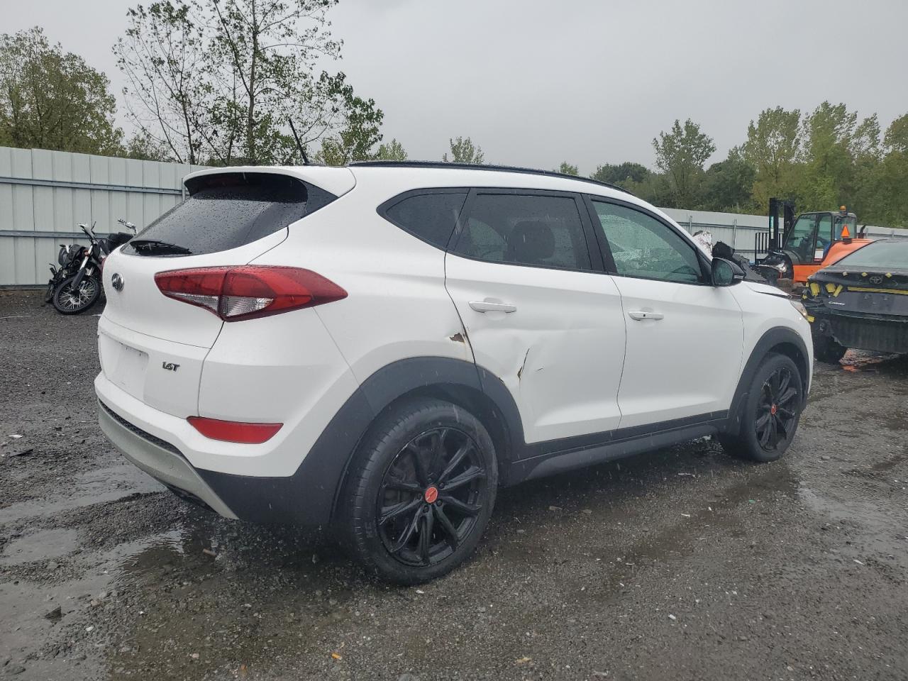 2017 HYUNDAI TUCSON