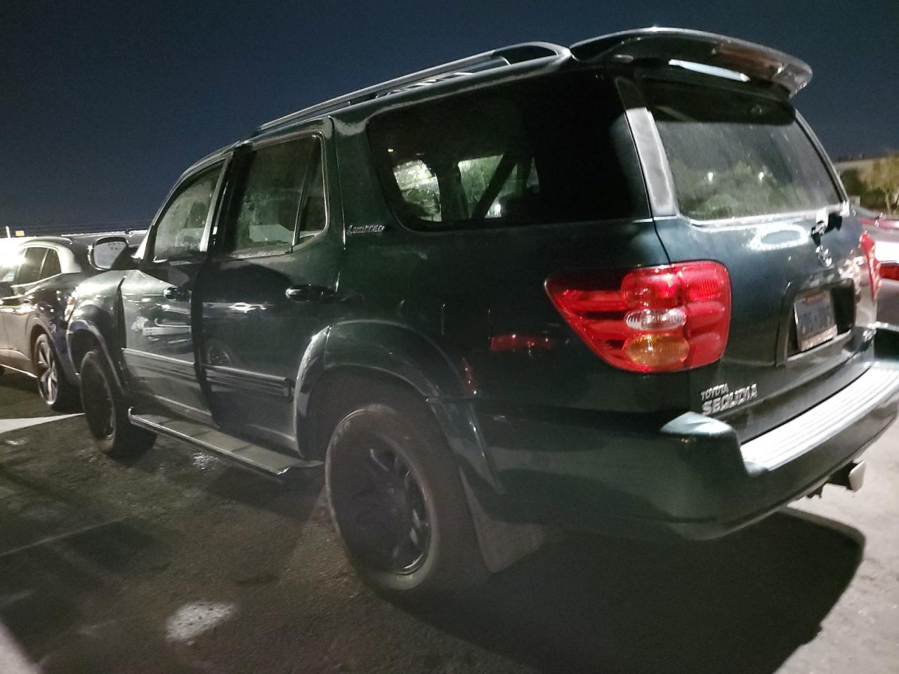2004 TOYOTA Sequoia