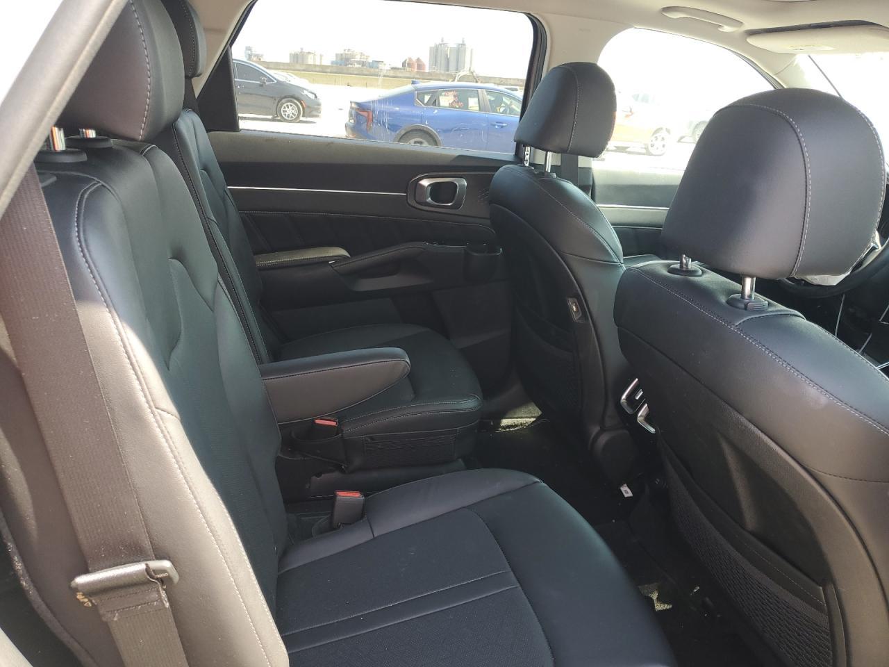 2022 KIA SORENTO