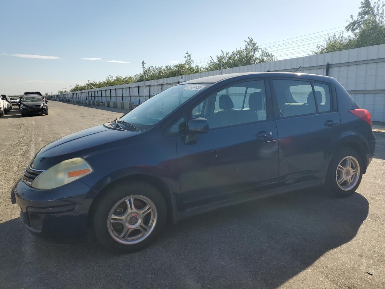 2012 NISSAN VERSA