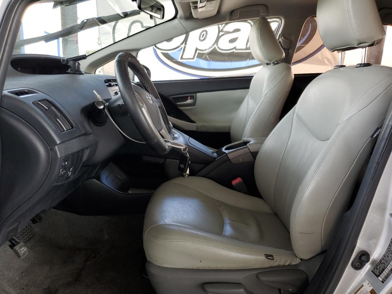 2013 TOYOTA PRIUS
