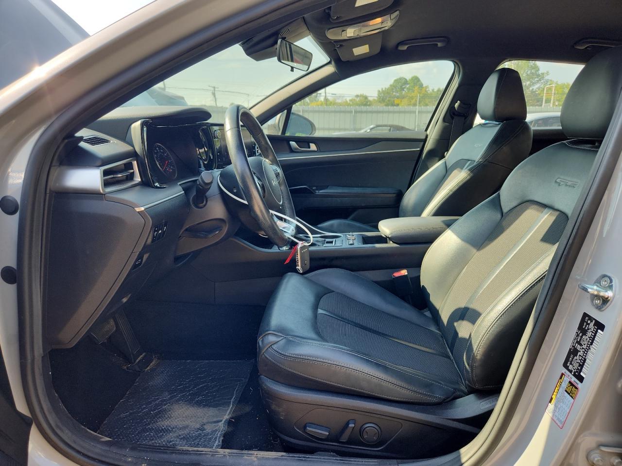 2022 KIA K5