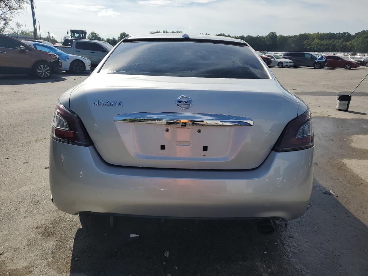 2014 NISSAN Maxima