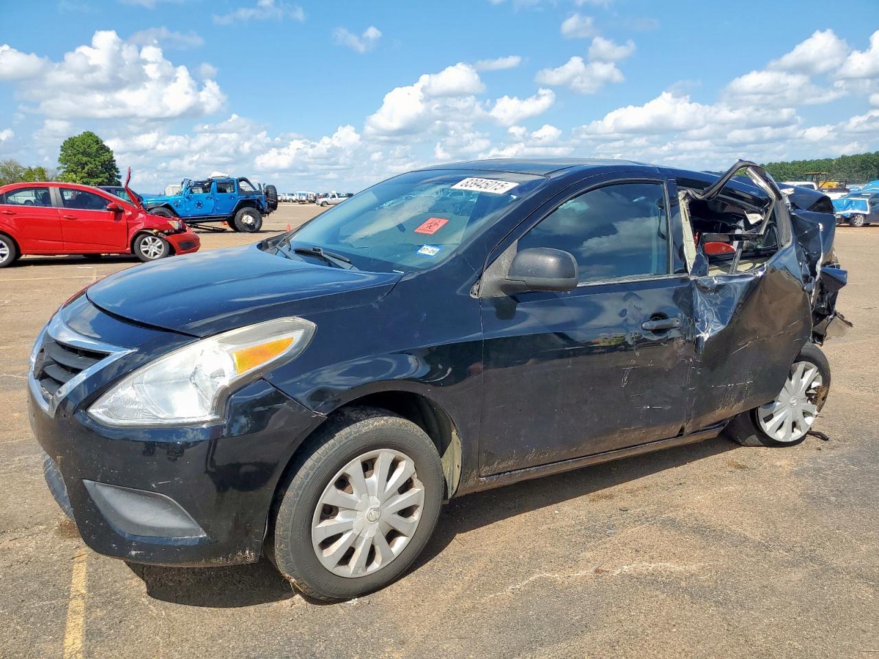 2015 NISSAN VERSA
