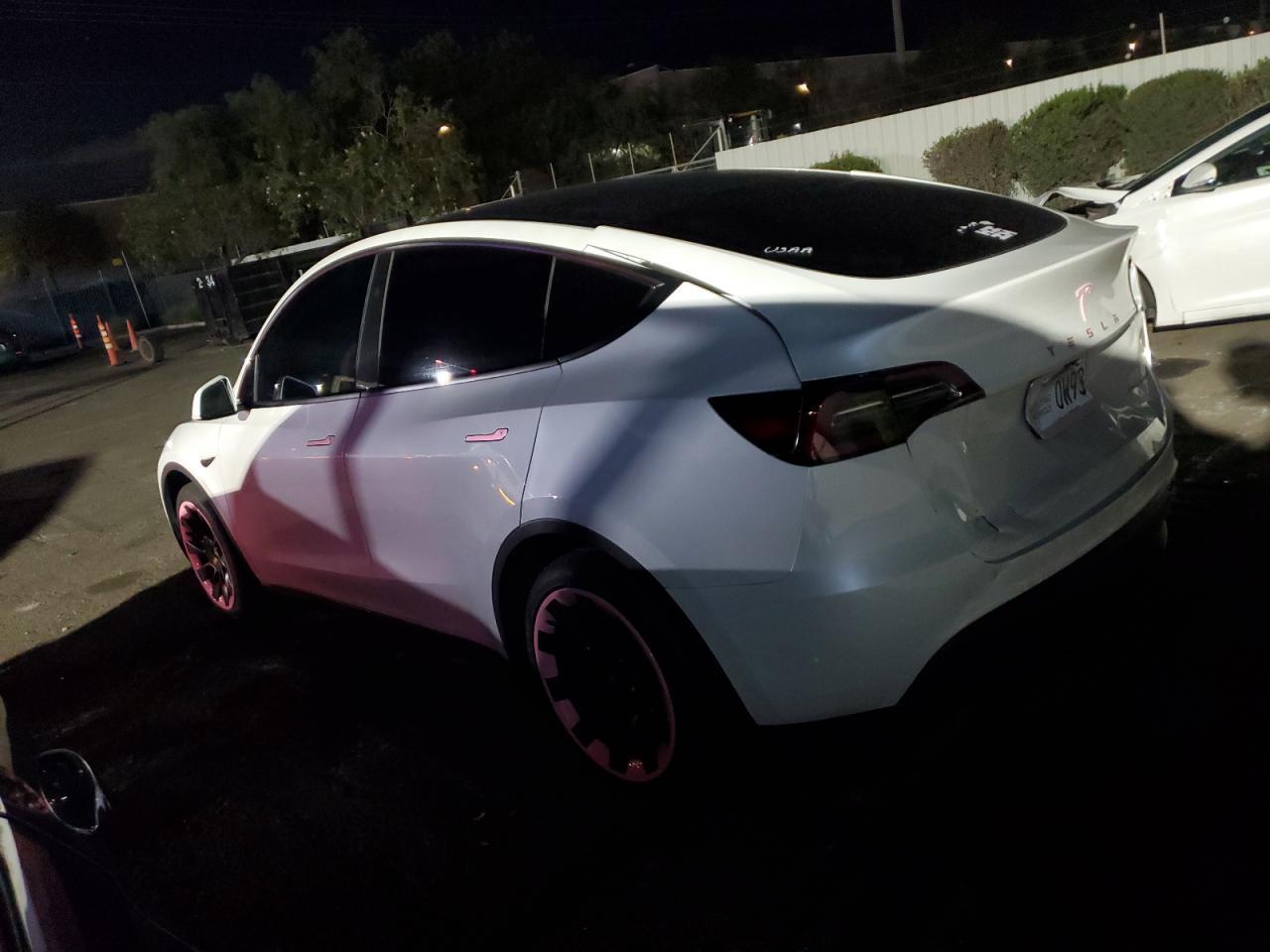 2024 TESLA MODEL Y