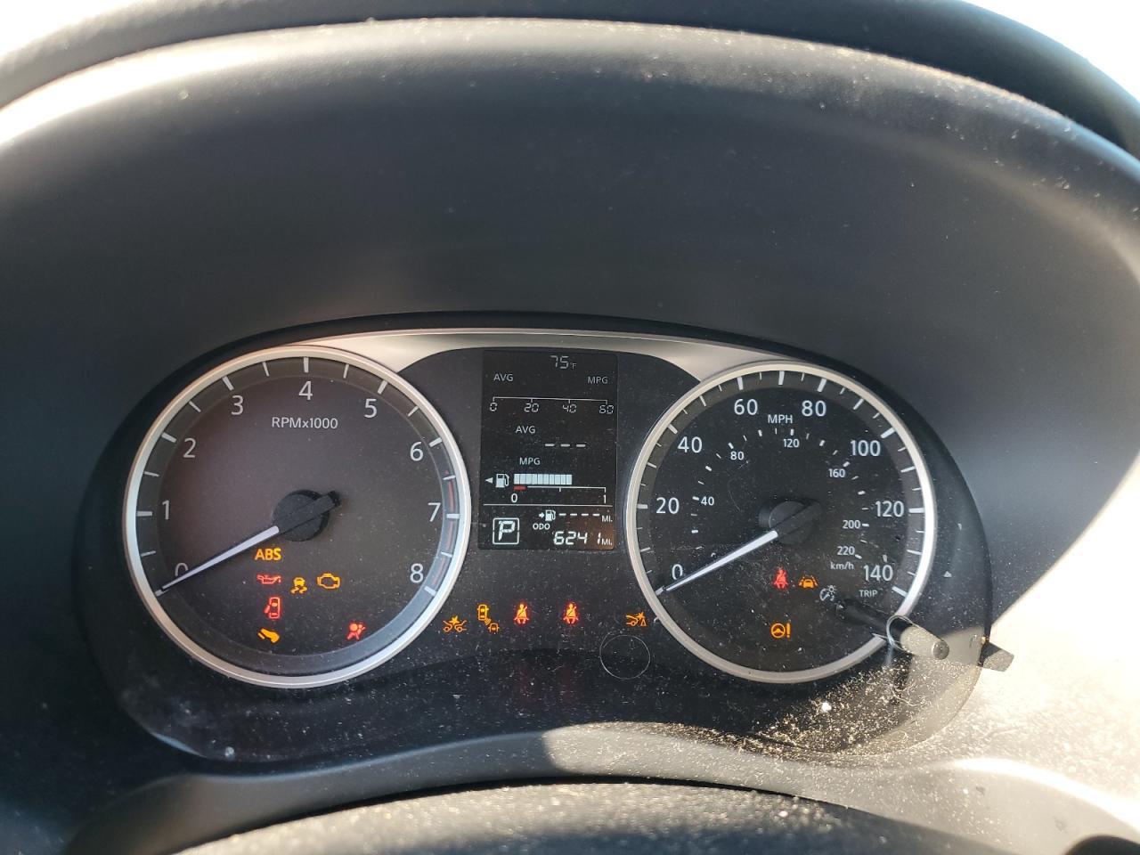 2023 NISSAN KICKS