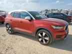 2019 VOLVO XC40