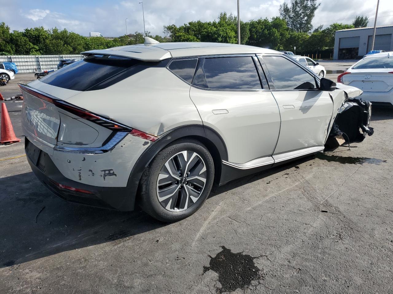 2024 KIA EV6