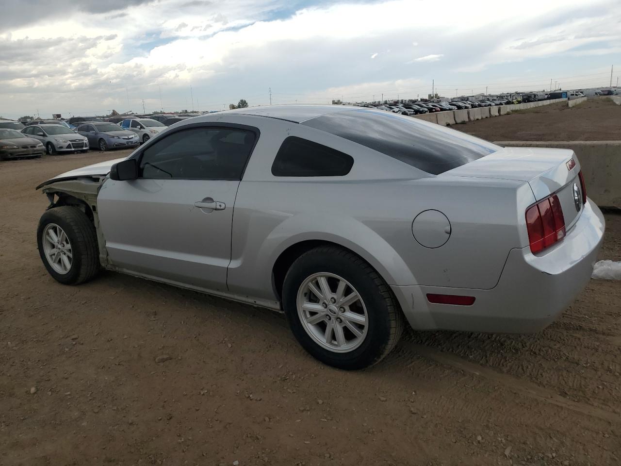 2005 FORD MUSTANG