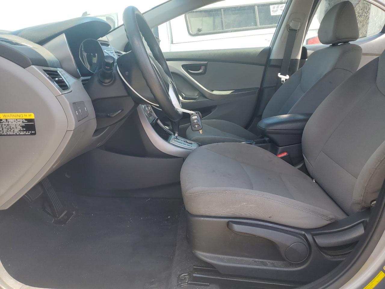 2012 HYUNDAI ELANTRA