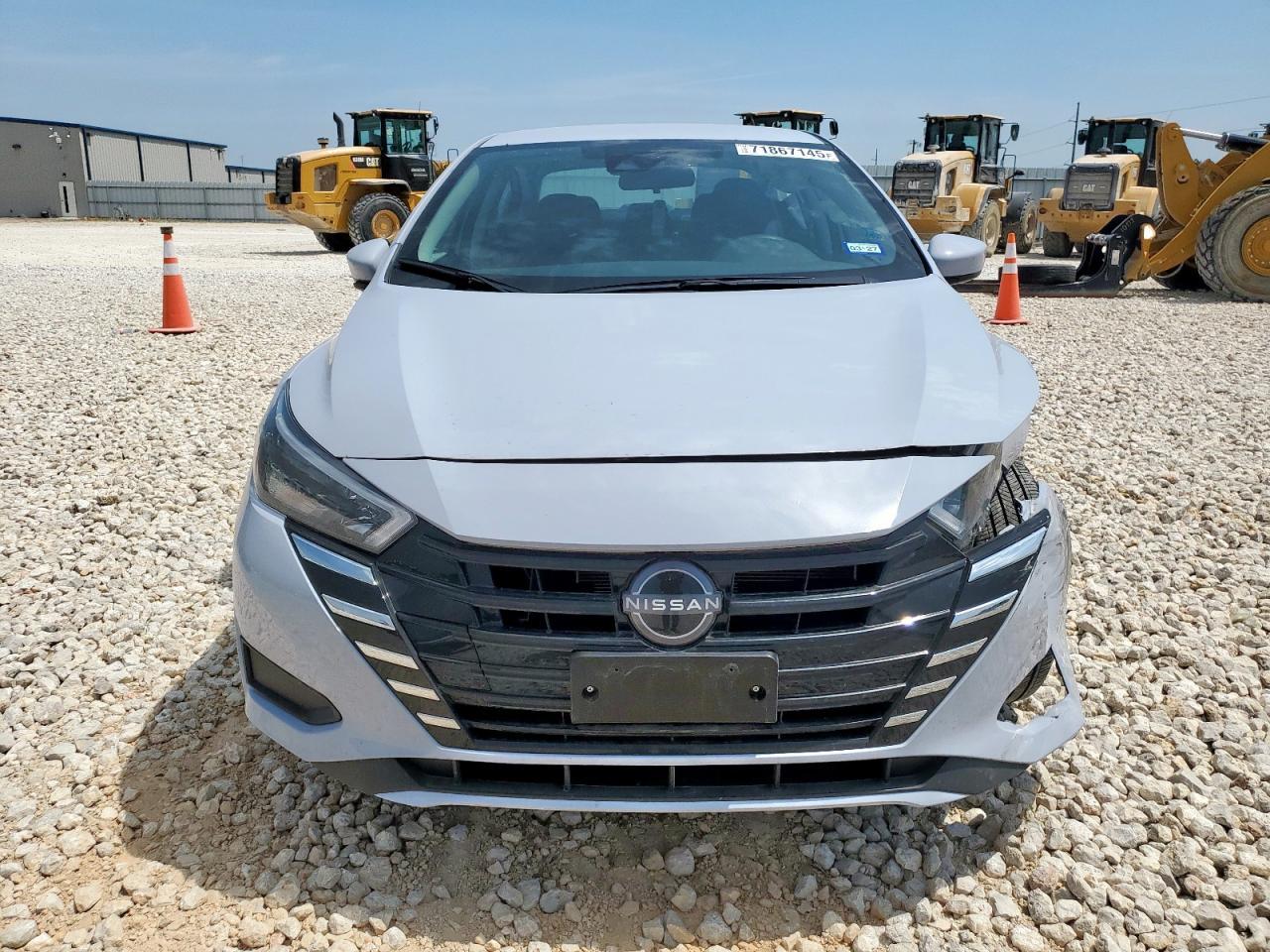 2025 NISSAN VERSA