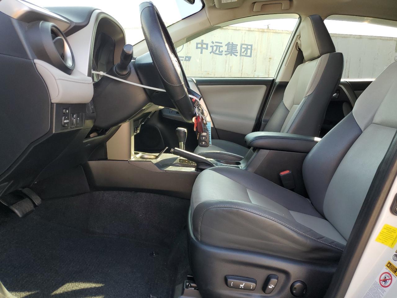 2015 TOYOTA RAV4