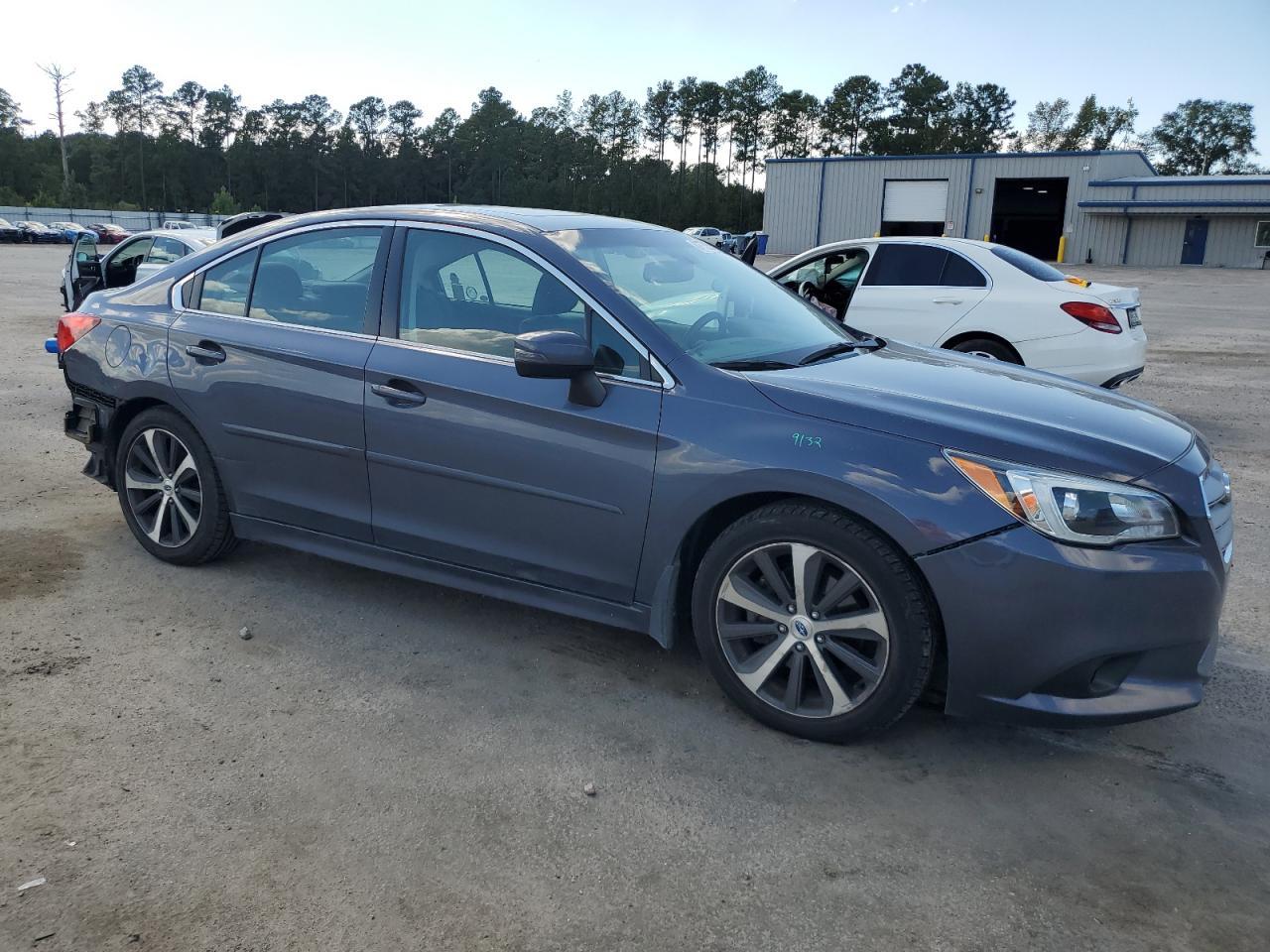 2015 SUBARU Legacy