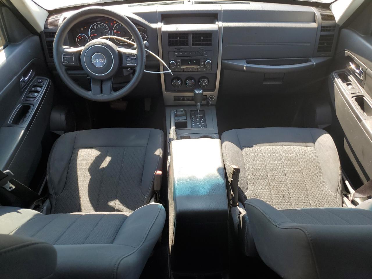 2012 JEEP Liberty