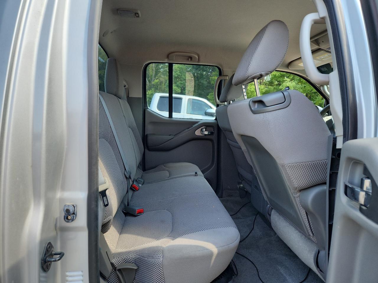 2012 NISSAN Frontier