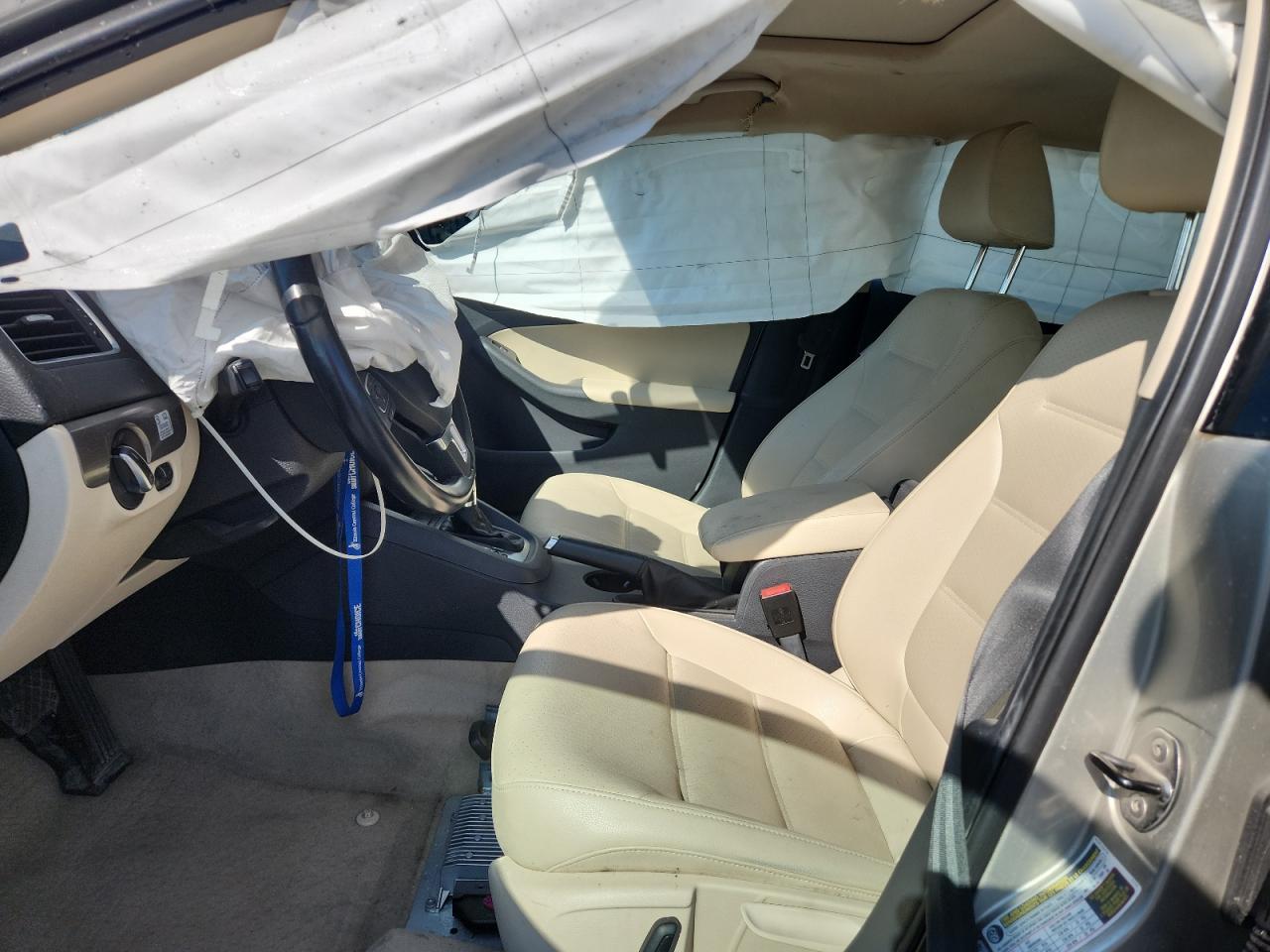 2013 VOLKSWAGEN JETTA