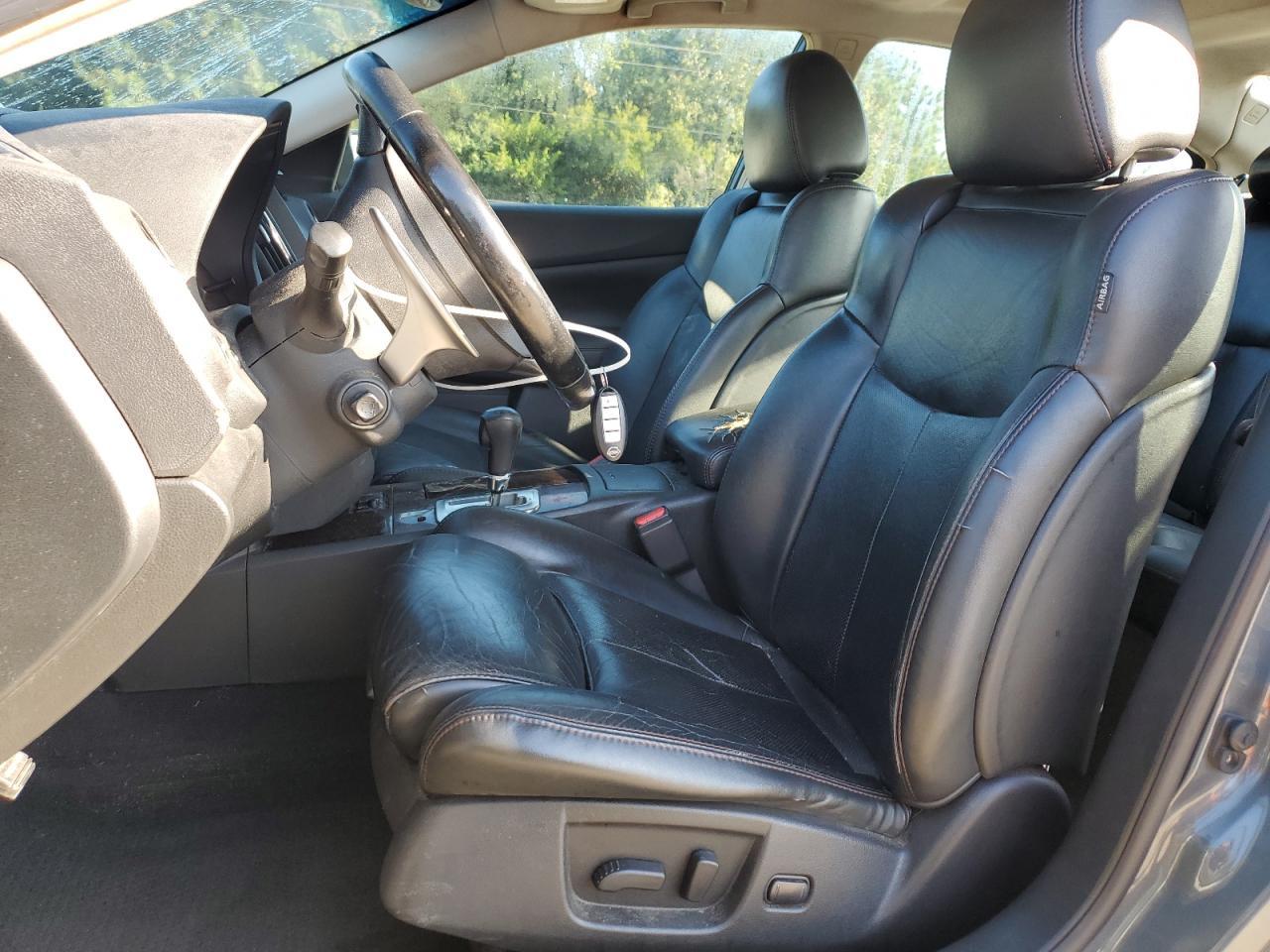 2011 NISSAN Maxima