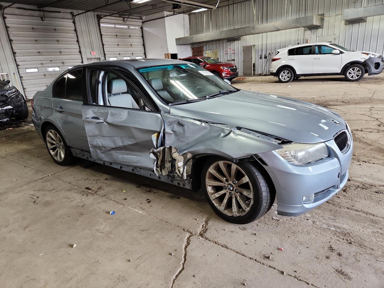 2011 BMW 3 SERIES