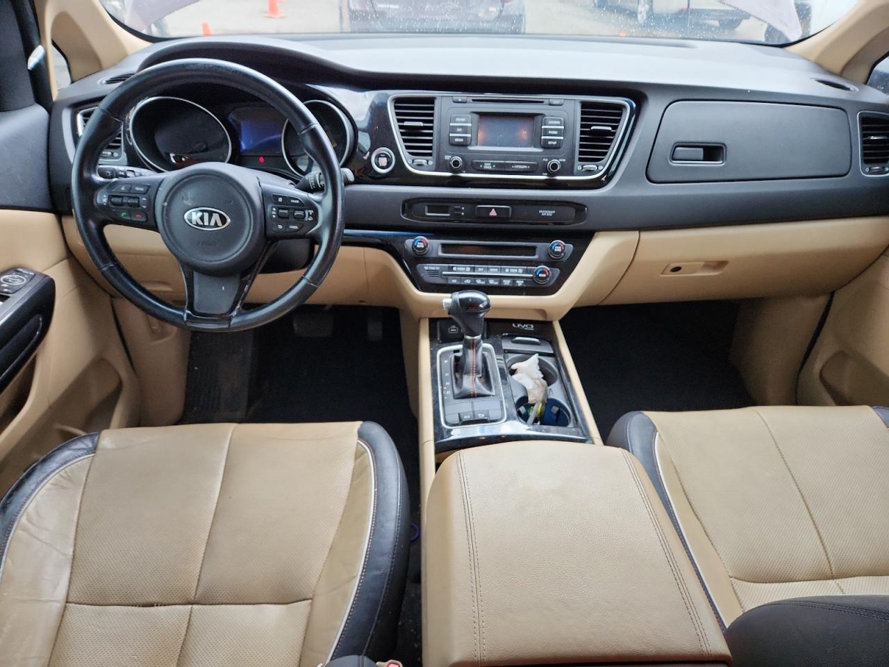 2015 KIA SEDONA
