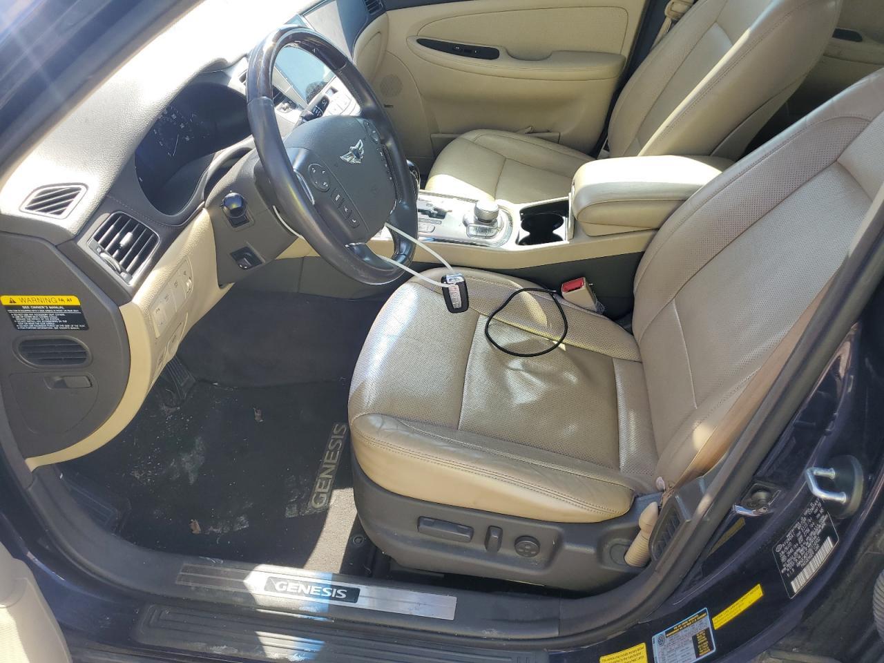 2011 HYUNDAI GENESIS