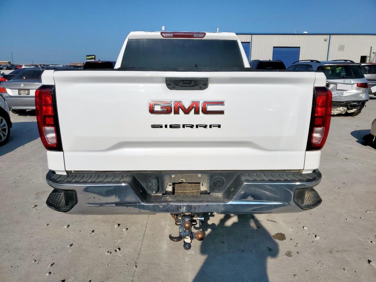 2023 GMC Sierra