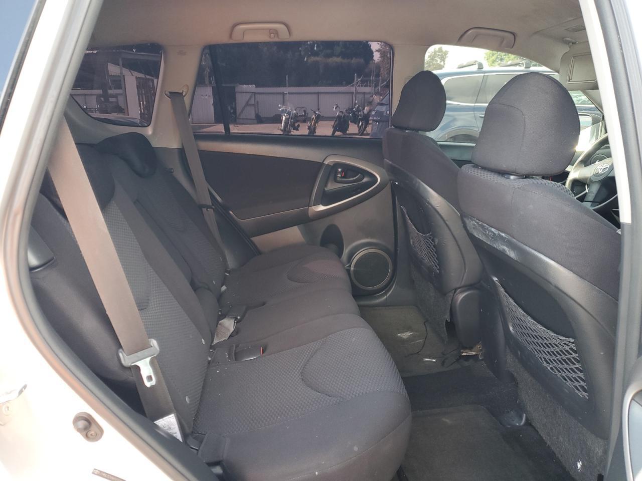 2006 TOYOTA RAV4