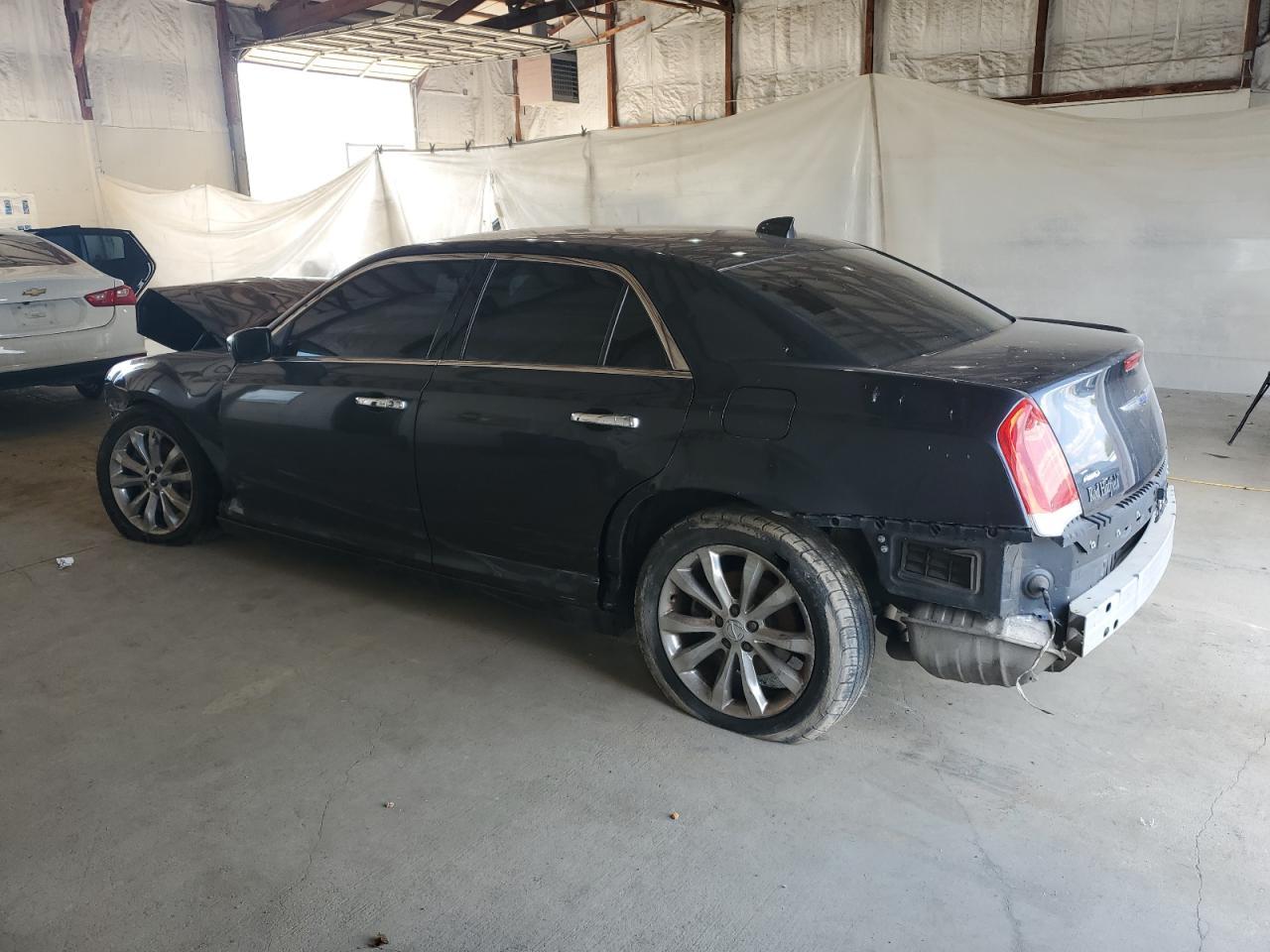 2019 CHRYSLER 300