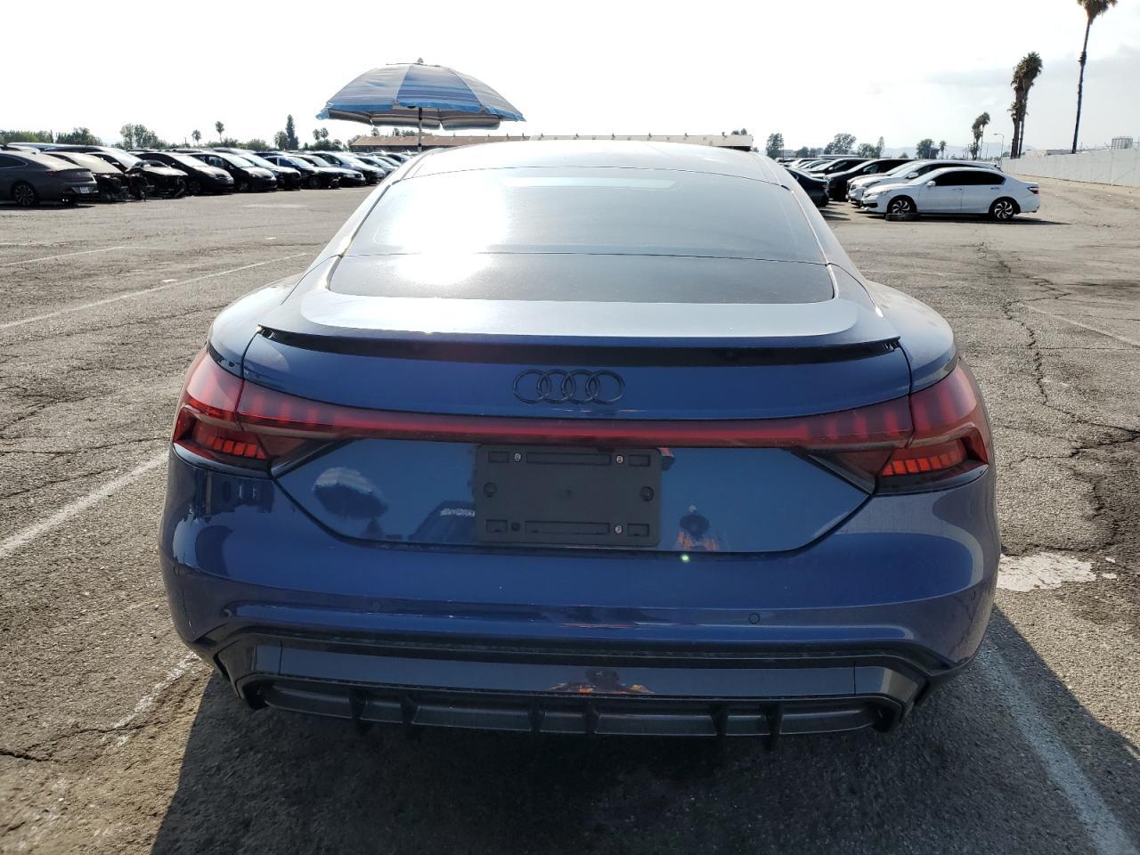 2024 AUDI e-tron GT