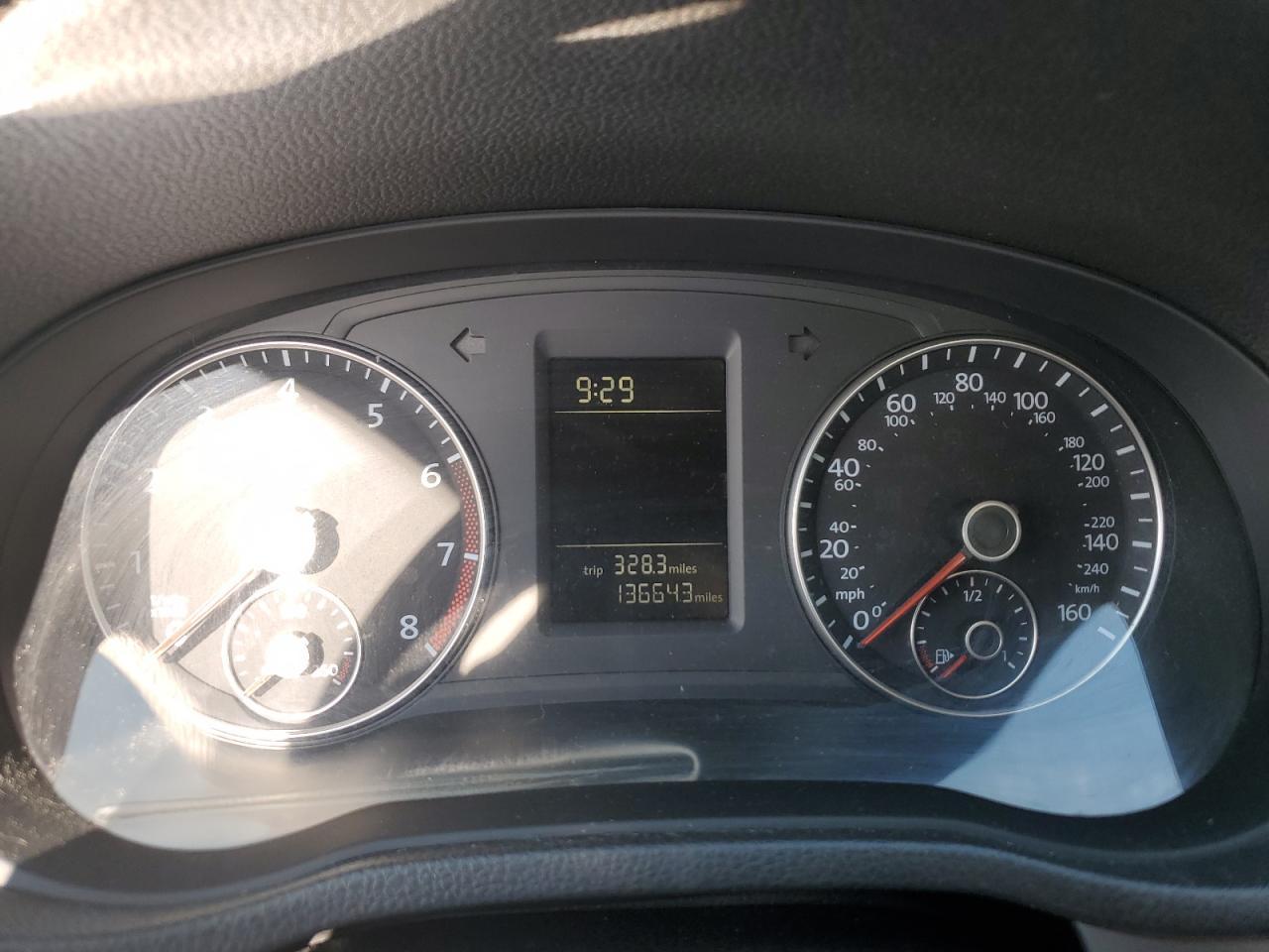 2015 VOLKSWAGEN Passat
