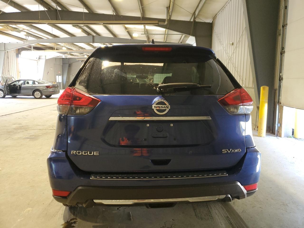 2017 NISSAN ROGUE