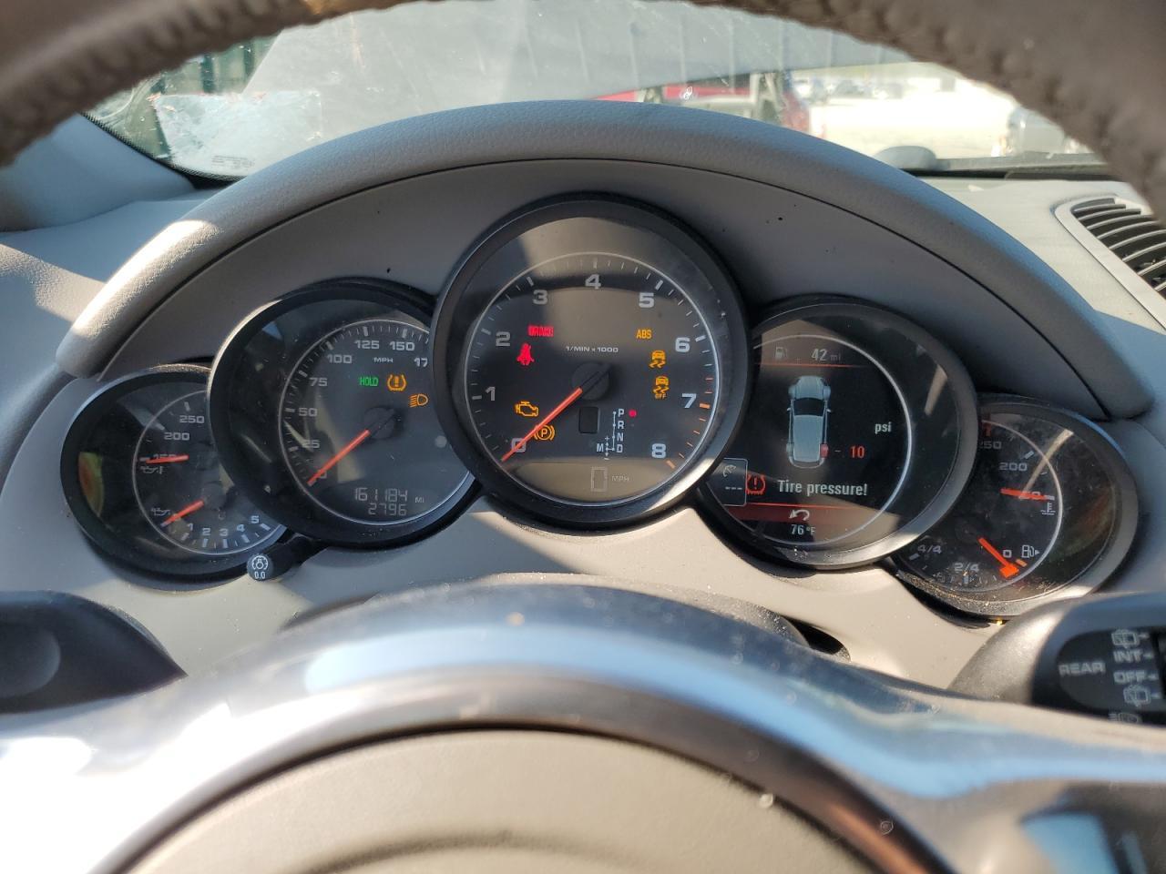 2014 PORSCHE CAYENNE