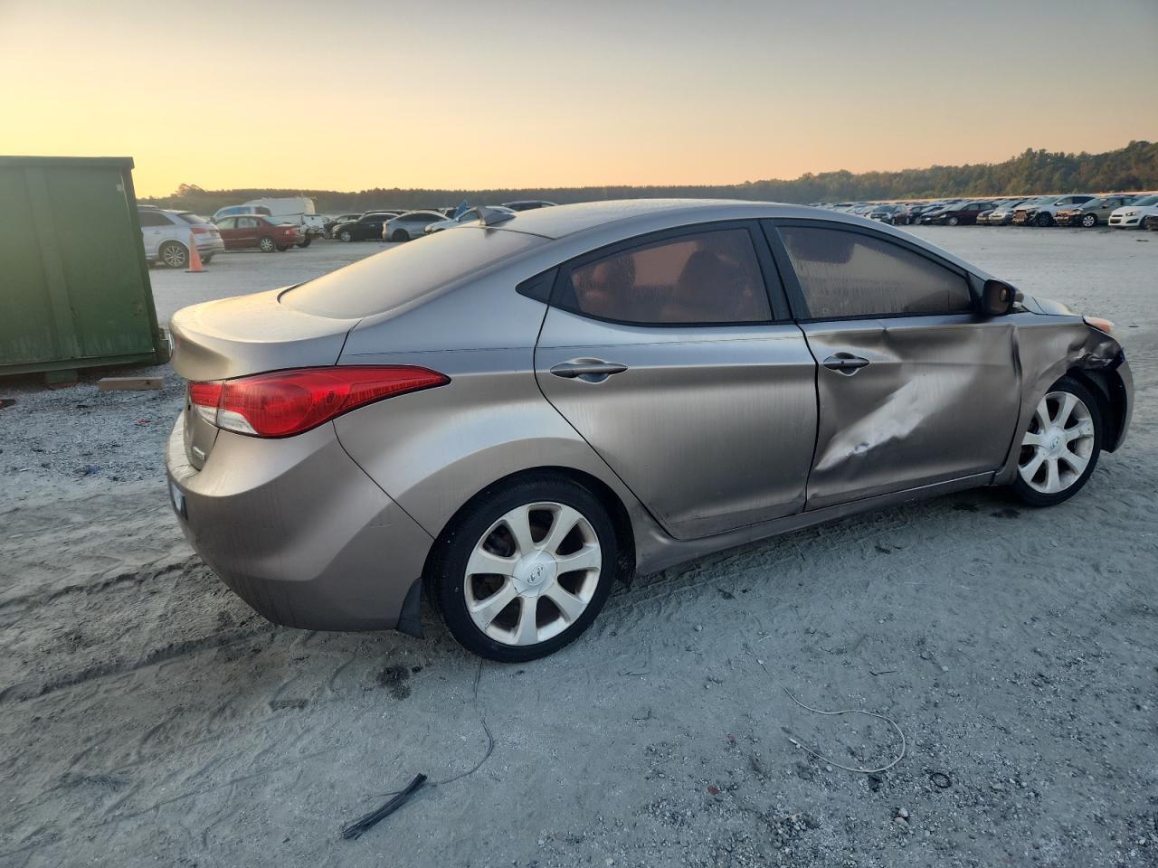 2012 HYUNDAI ELANTRA