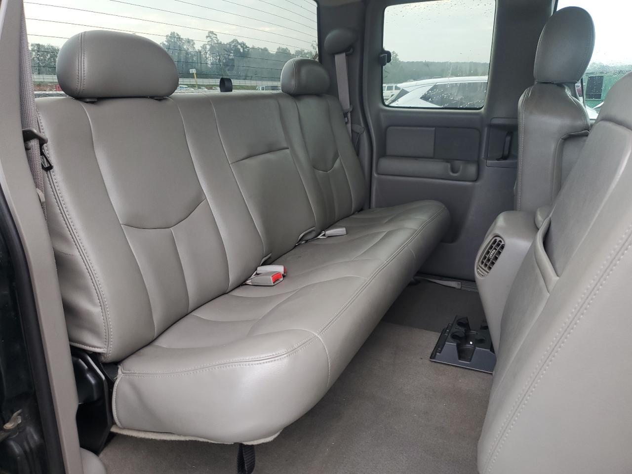2004 CHEVROLET Silverado
