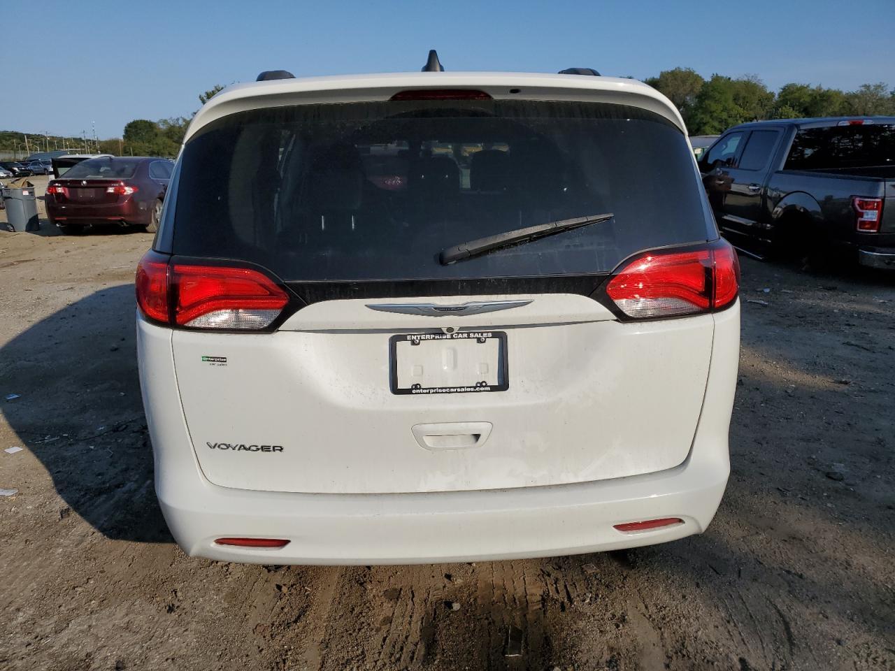 2021 CHRYSLER Voyager