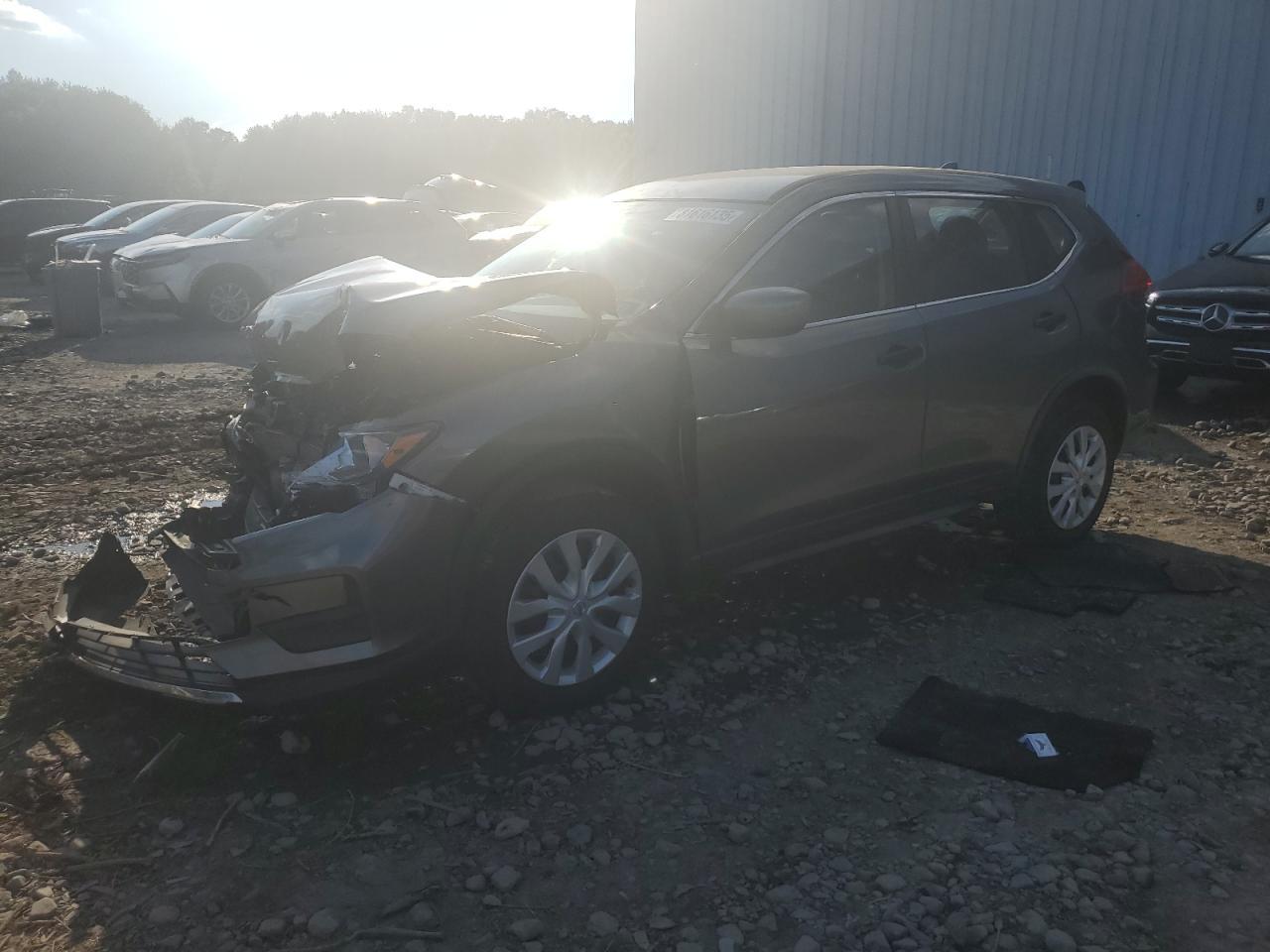 2017 NISSAN ROGUE
