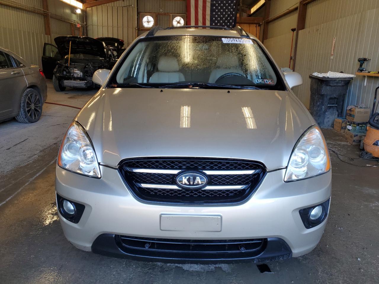 2008 KIA RONDO