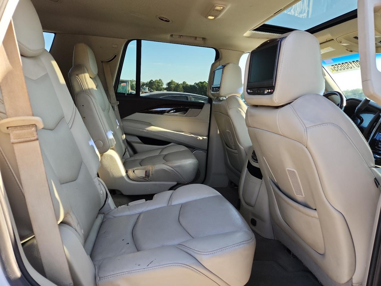 2016 CADILLAC ESCALADE