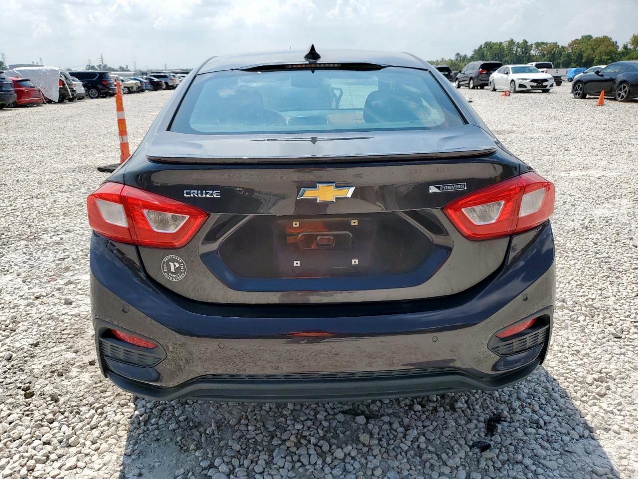 2017 CHEVROLET CRUZE