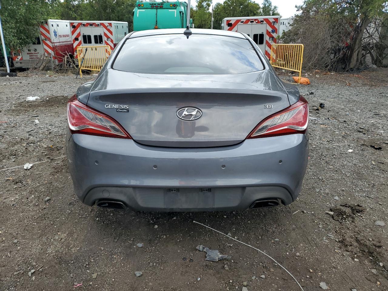 2014 HYUNDAI GENESIS