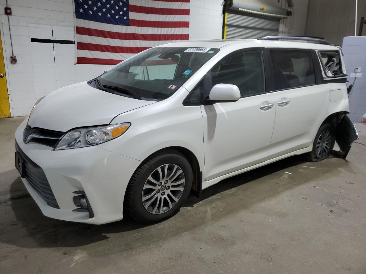 2019 TOYOTA SIENNA