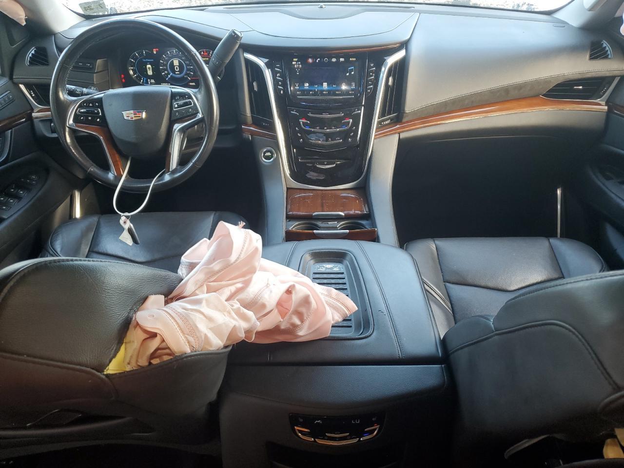 2019 CADILLAC Escalade ESV
