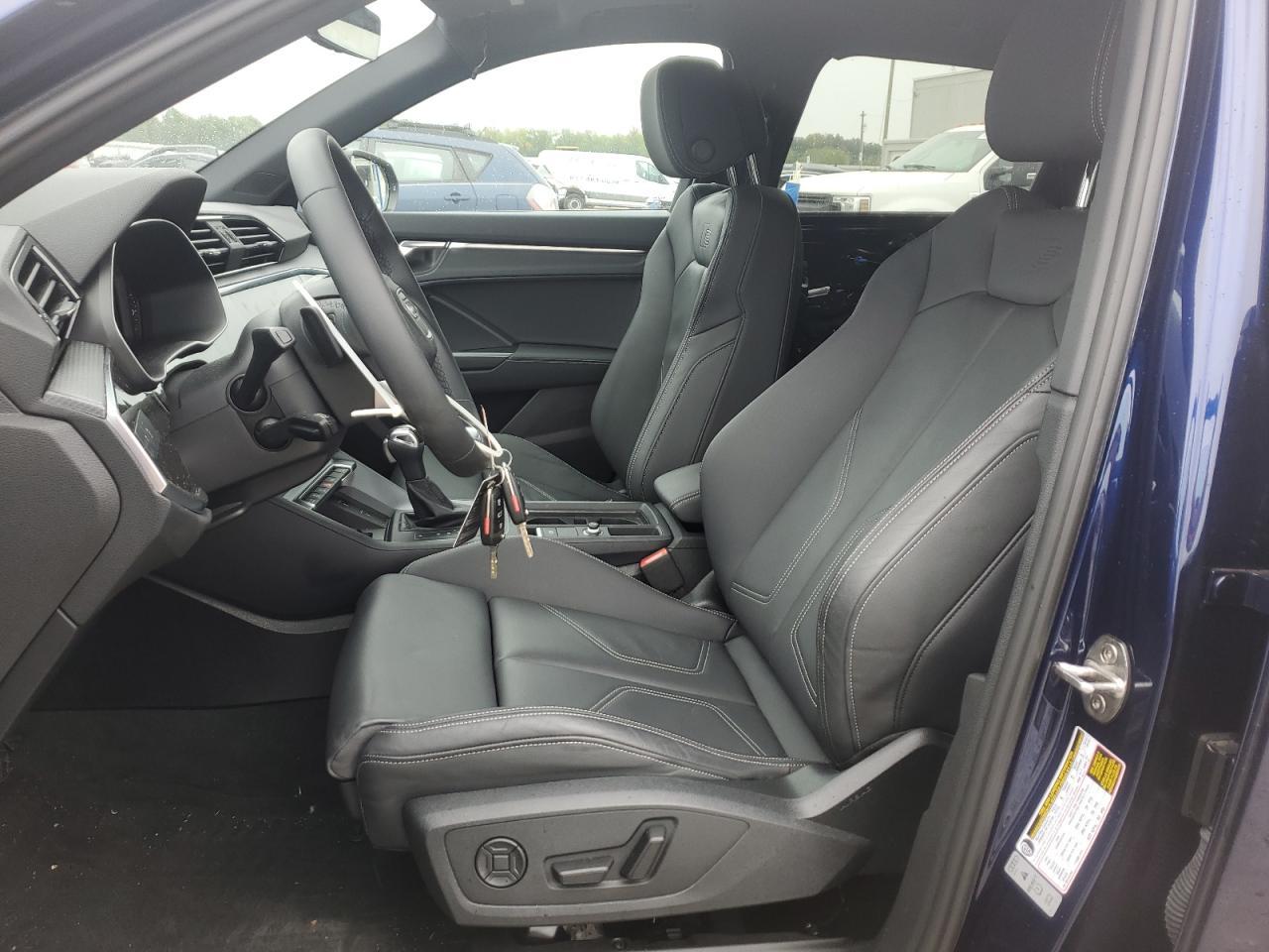 2024 AUDI Q3