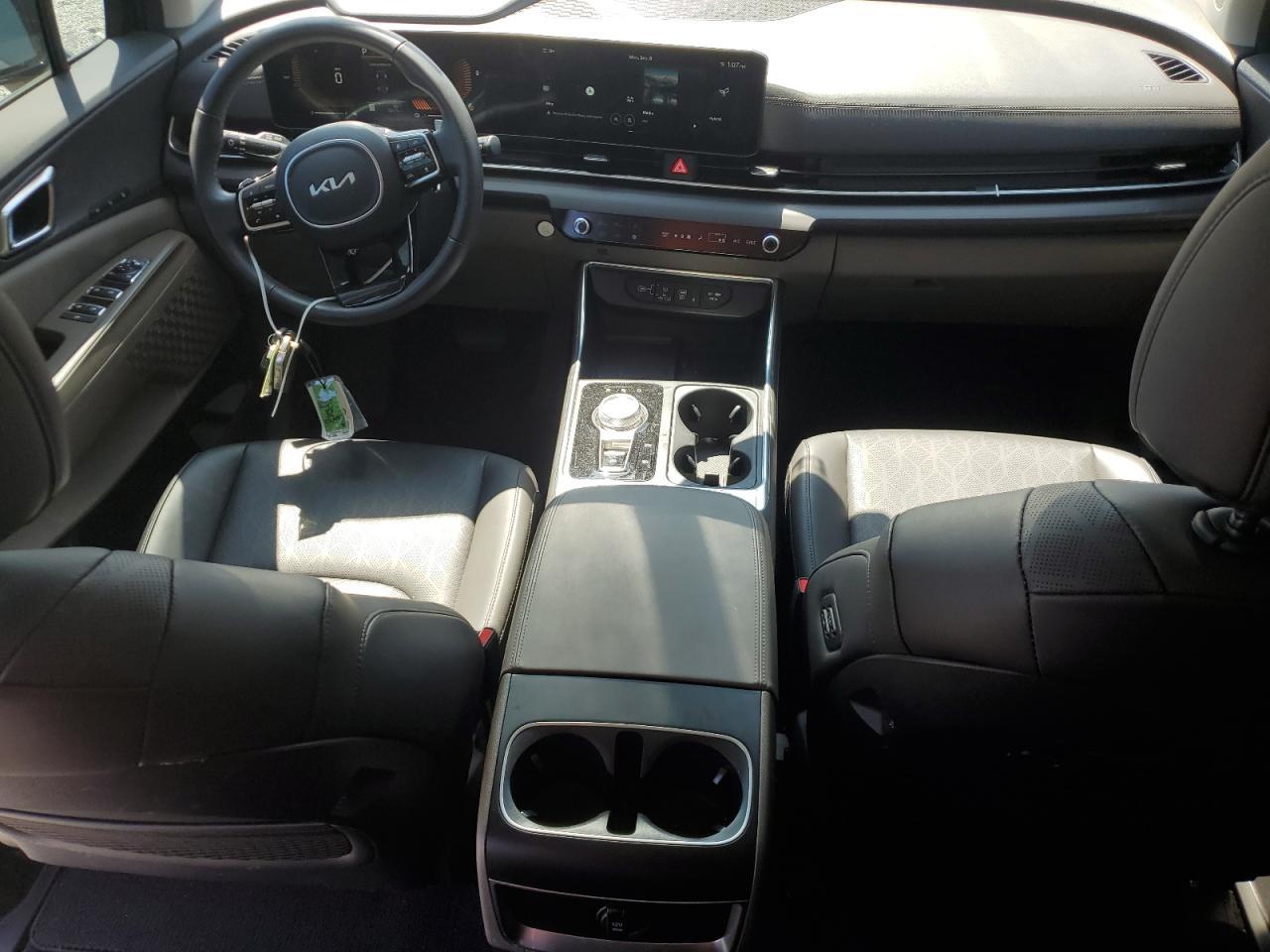 2025 KIA Carnival