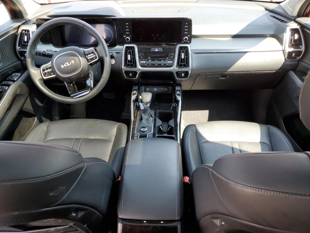 2023 KIA SORENTO
