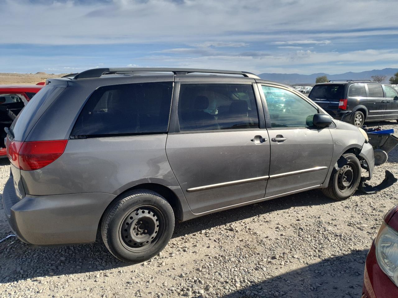 2004 TOYOTA SIENNA